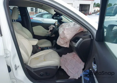 2016 Jeep Cherokee Overland from USA, damaged, VIN 1C4PJLJS8GW342428